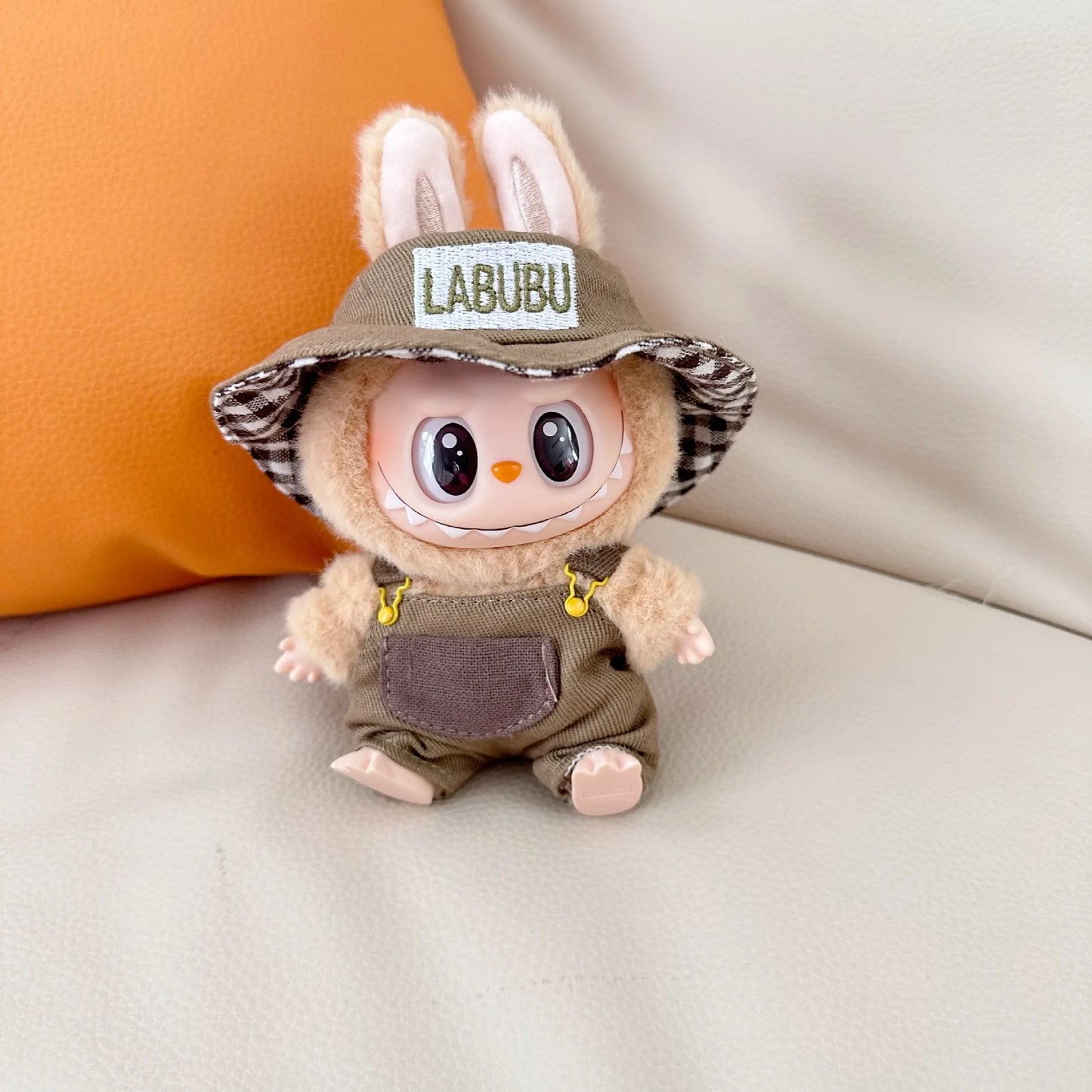 Labubu Doll Winter Outfit – Knitted Sweater & Hat Set with Animal Accents (Fits 15–17cm Dolls)