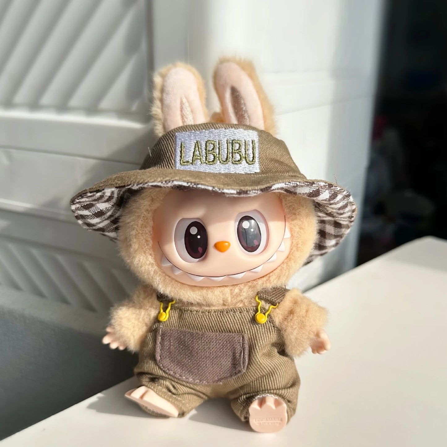 Labubu Doll Winter Outfit – Knitted Sweater & Hat Set with Animal Accents (Fits 15–17cm Dolls)