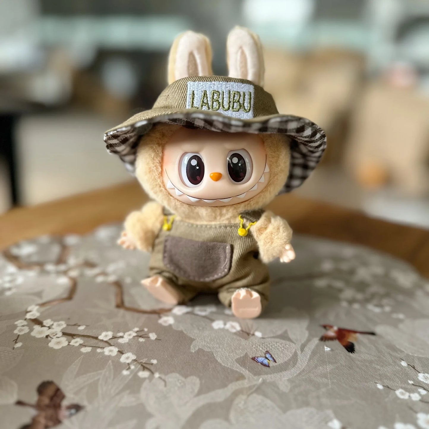 Labubu Doll Winter Outfit – Knitted Sweater & Hat Set with Animal Accents (Fits 15–17cm Dolls)