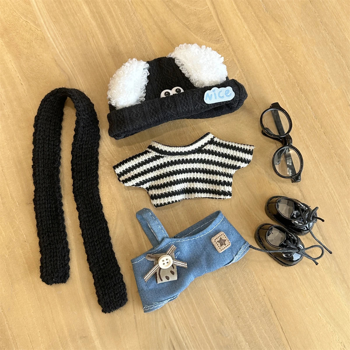 Cool Striped Streetwear Set for Labubu Dolls – Urban Outfit w/ Glasses & Shoes (Fits 15–17cm)